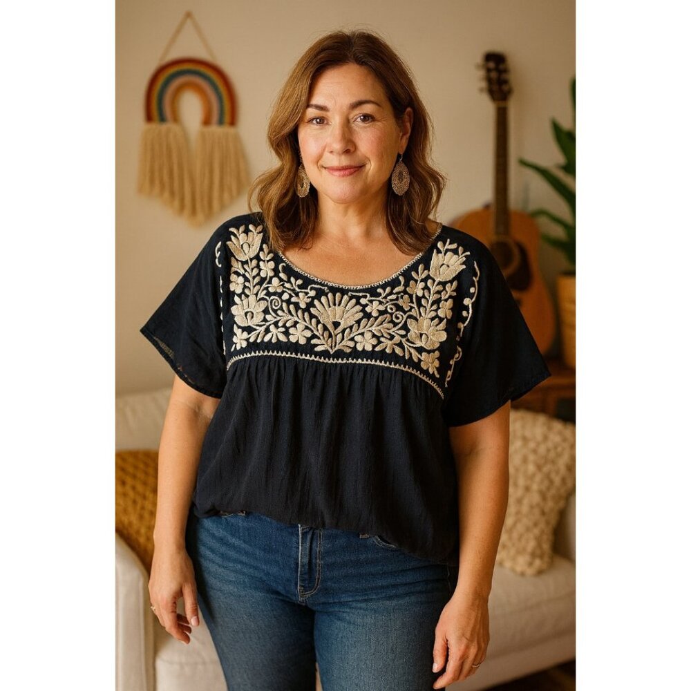 Boho Dark Blue Top with Cream Floral Embroidery – Size Large (G) - Picture 2 of 7